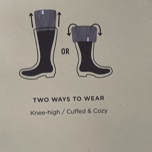 UGG Shaye Woman’s Boot Socks - Picture 7 of 15